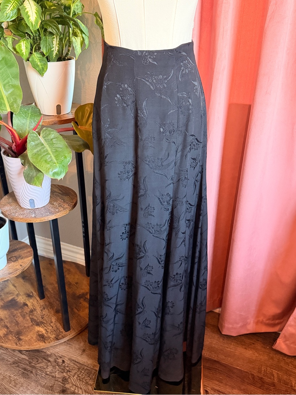 Vintage 1990’s Hairston Roberson Black Floral Jacquard Maxi Skirt
